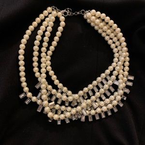 Banana Republic pearl cluster necklace
